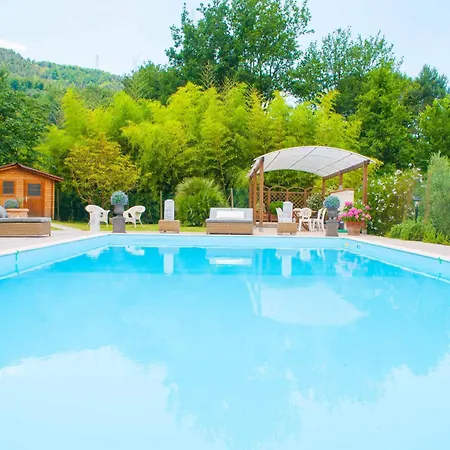Le Bicocche Farmhouse: Country Stone With Pool In Camaiore Between Lucca & Beaches Of Versilia * Montemagno (Lucca)
